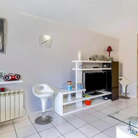 شقة Les Goelands-1 By Interhome آجد